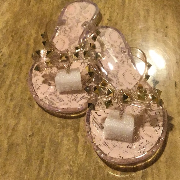 Slippers - Picture 5 of 5